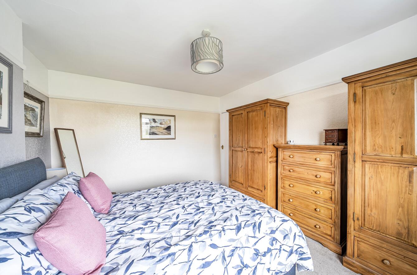 Gower Road, Upper Killay, Swansea, SA2 7DR